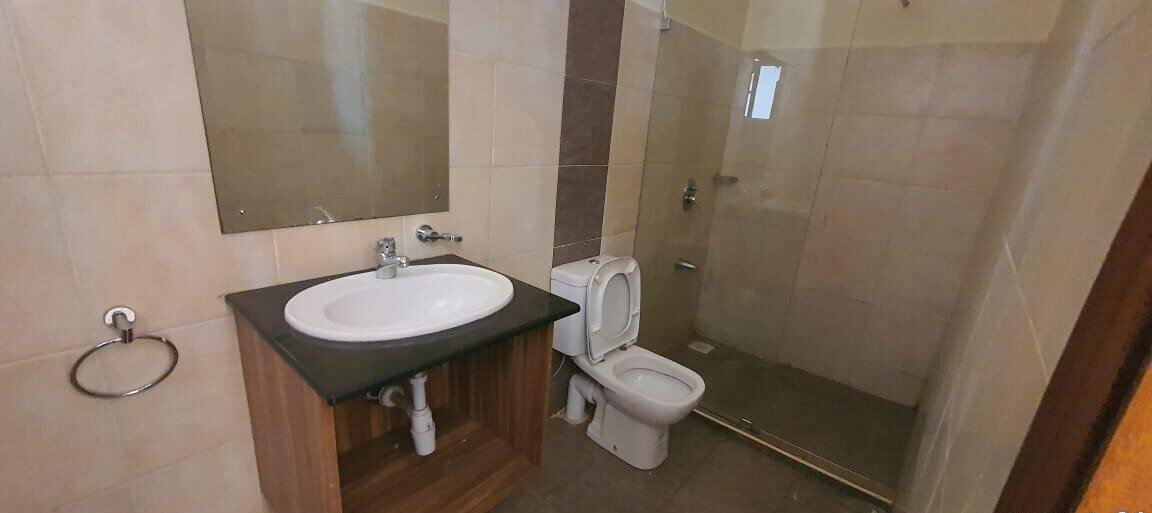 4 En-Suite Townhouse with Pool, Gym & Party Area - Kitisuru
