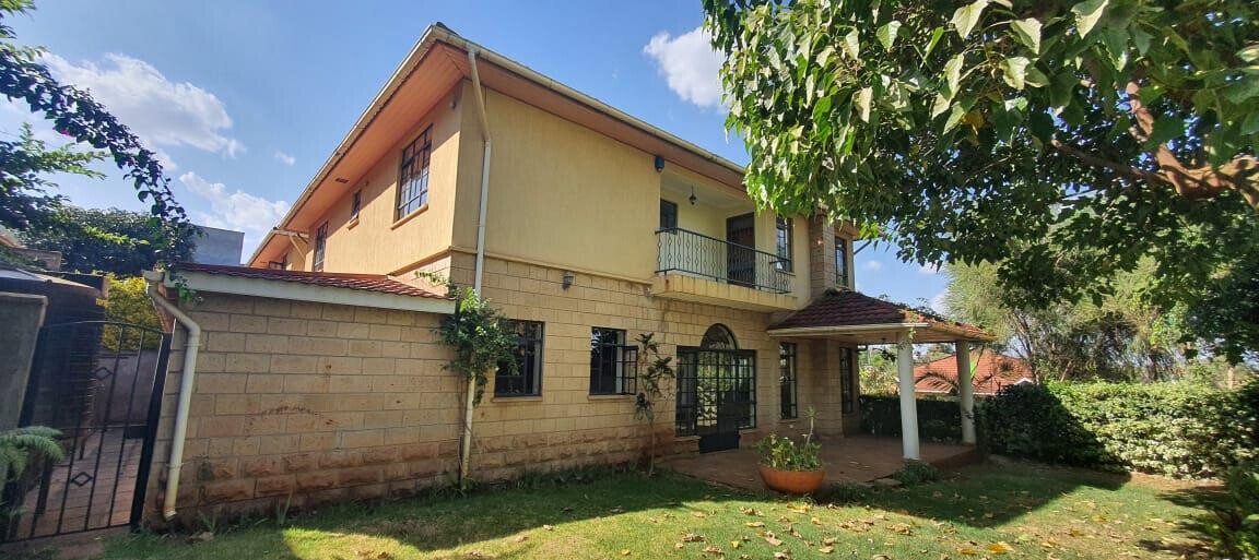 4 En-Suite Townhouse with Pool, Gym & Party Area - Kitisuru