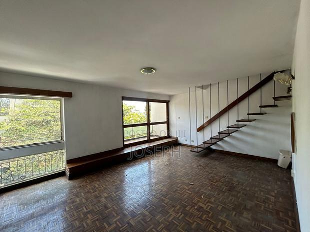 Office to Let Next to Hill Park Hotel