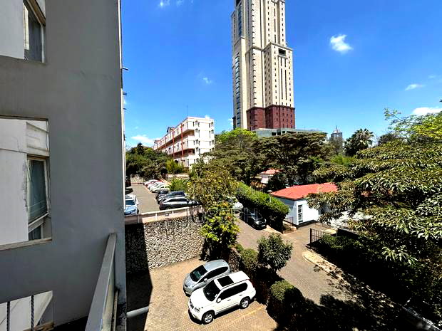 Office to Let Next to Hill Park Hotel