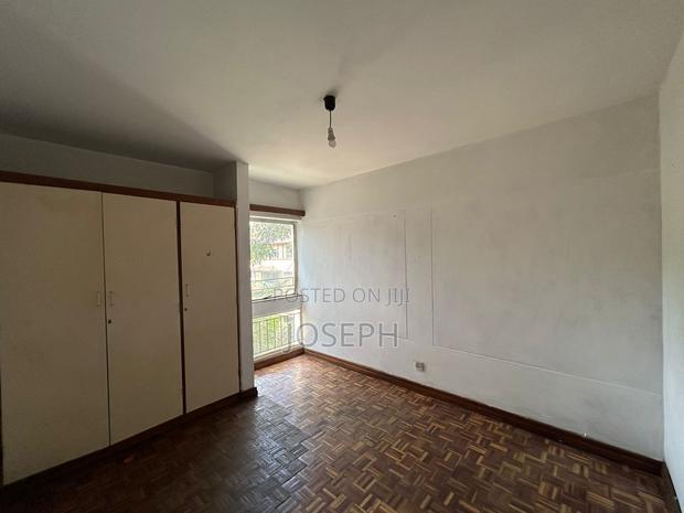 Office to Let Next to Hill Park Hotel