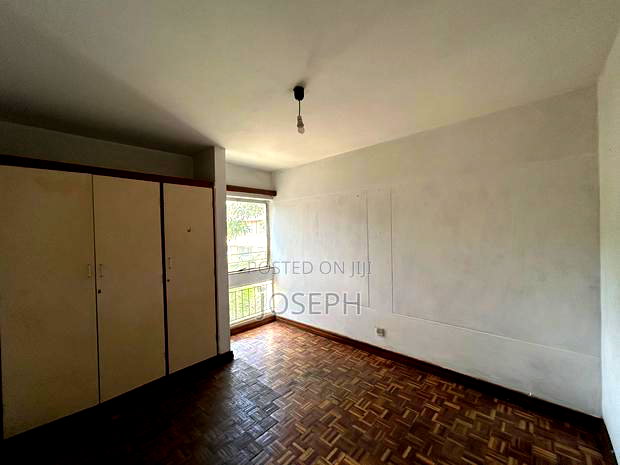 Office to Let Next to Hill Park Hotel