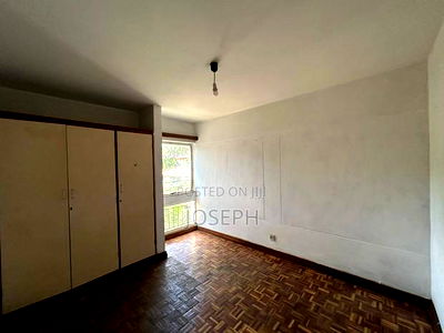 Office to Let Next to Hill Park Hotel - Image 3