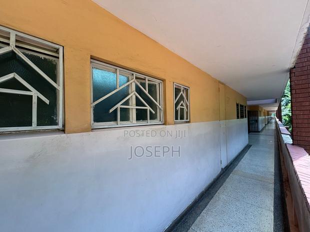 Office to Let Next to Hill Park Hotel