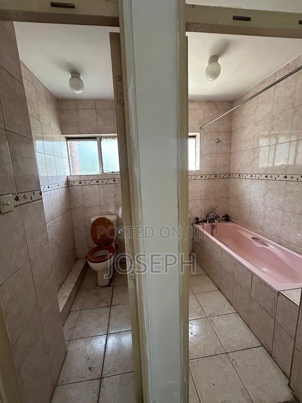 Office to Let Next to Hill Park Hotel