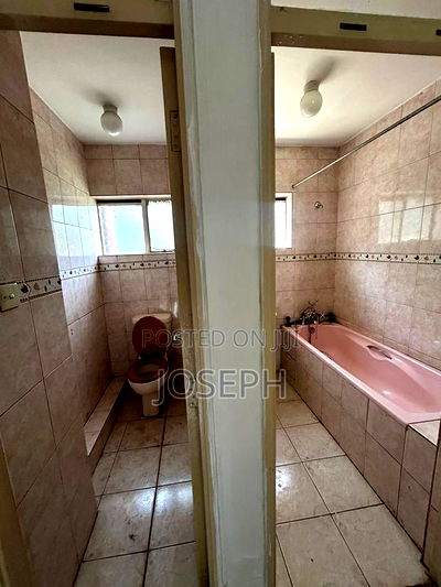 Office to Let Next to Hill Park Hotel - Image 4