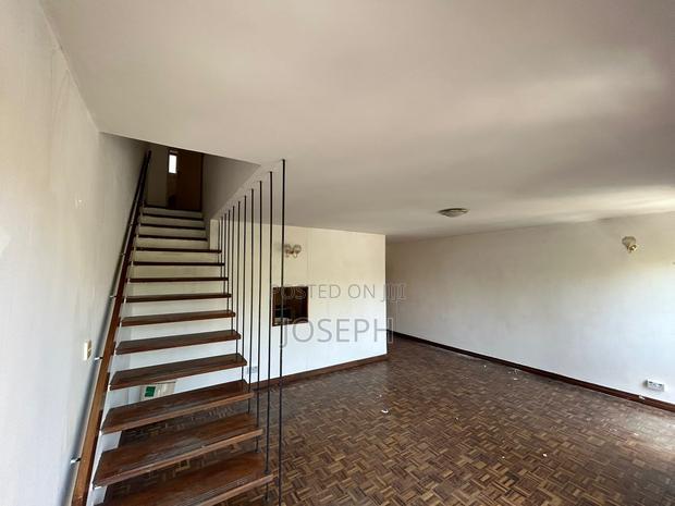 Office to Let Next to Hill Park Hotel