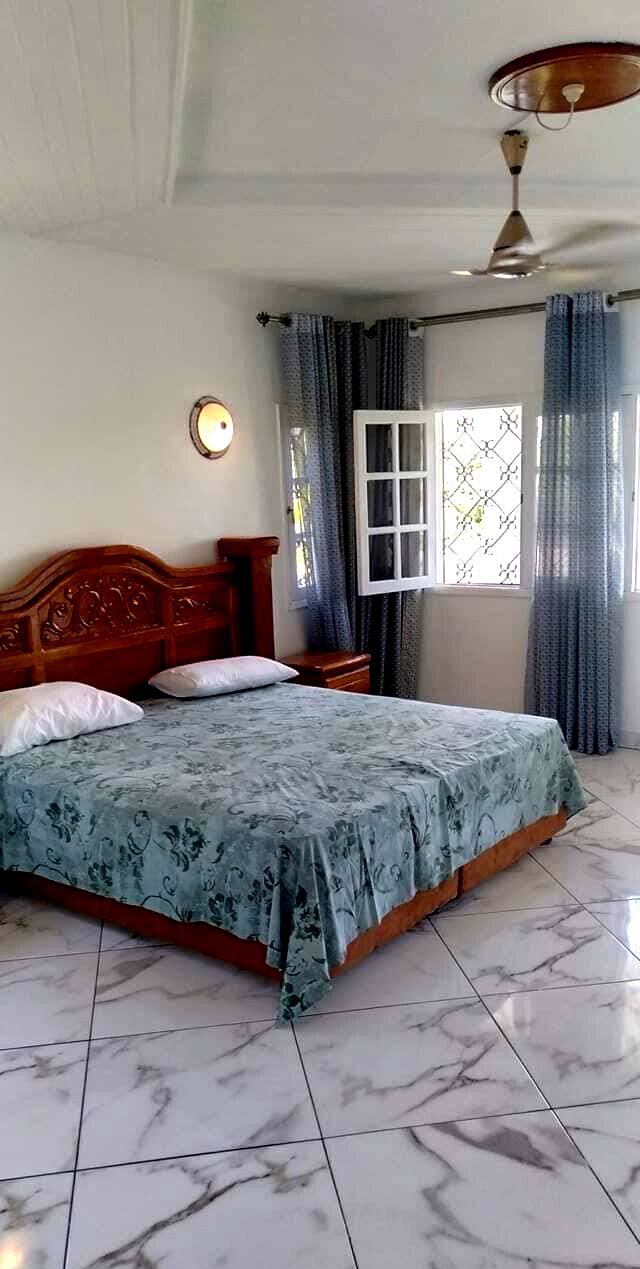 Half-Acre Townhouse with Pool & Clean Title - Shanzu