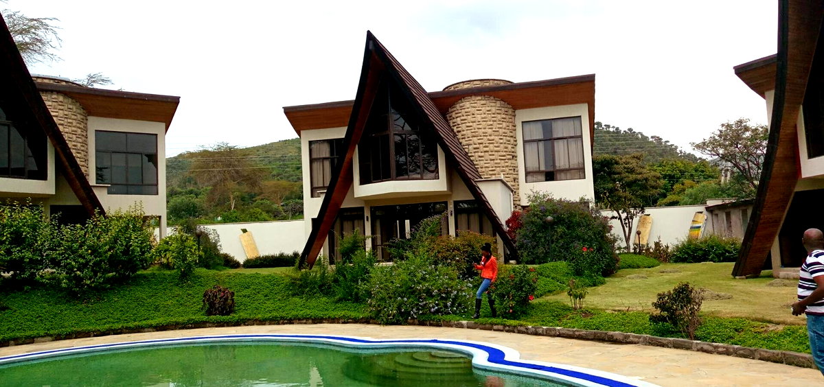 3BR Lakefront Villa with Jacuzzi & Marina Access - Naivasha