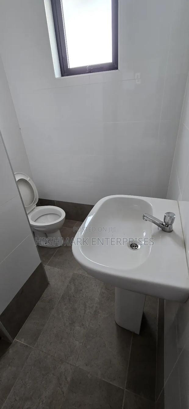 Space to Let: Eastern Bypass