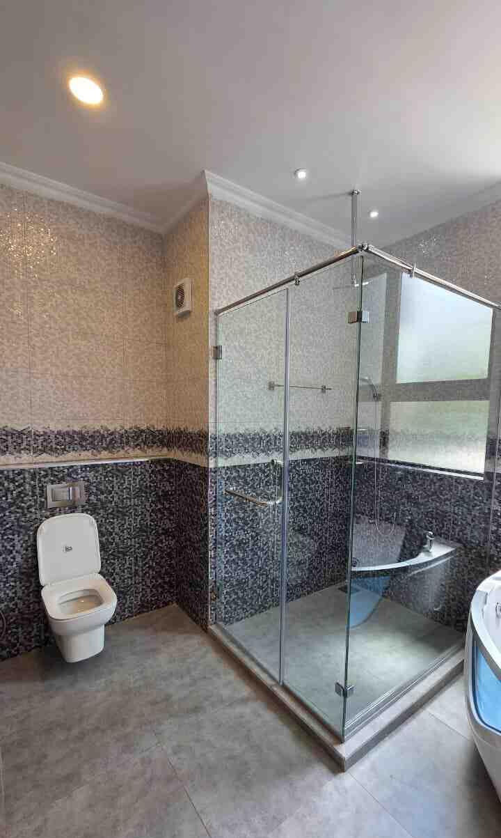 8-Bedroom Duplex with Private Garden & Clubhouse - Spring Valley
