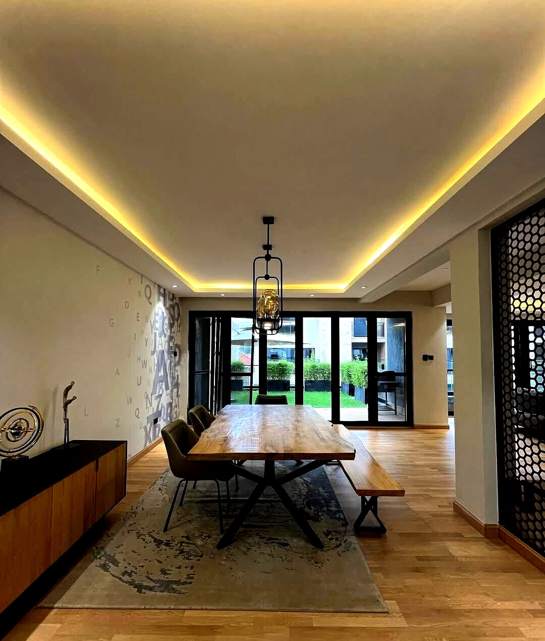 Smart Villa with Lift, Sauna & Pool - Lavington