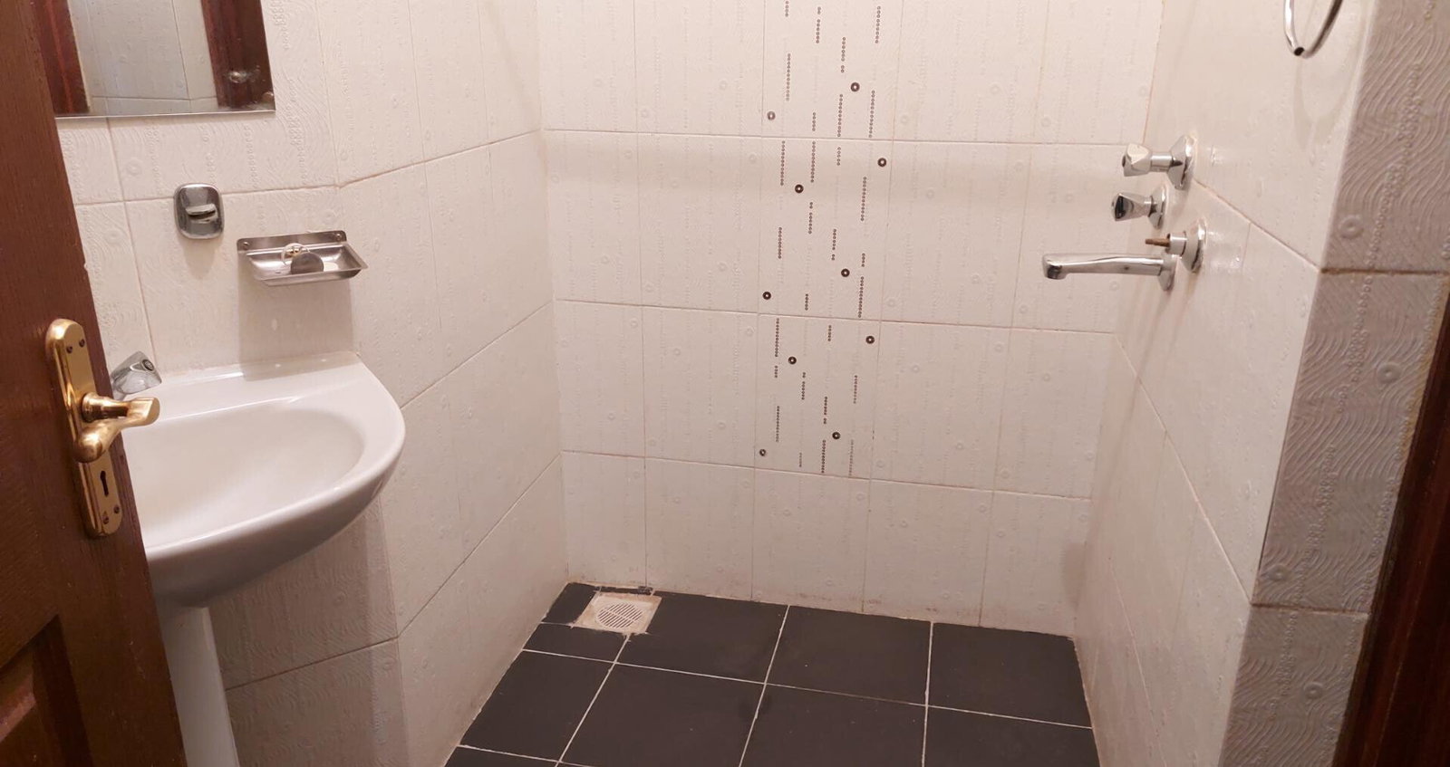 5-Ensuite Villa with Pool & DSQ in Lavington Gated Community