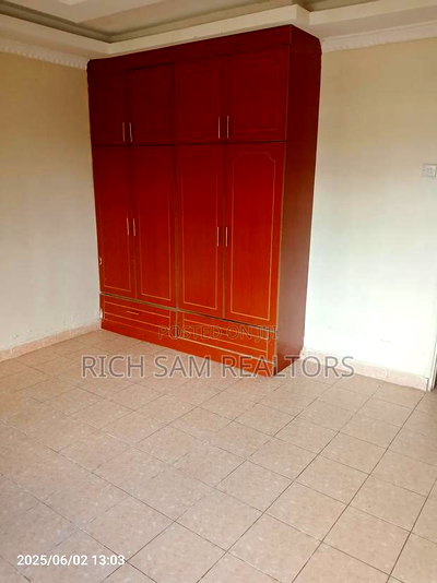 3bdrm House in Kiamunyi, Menengai West for rent - Image 8