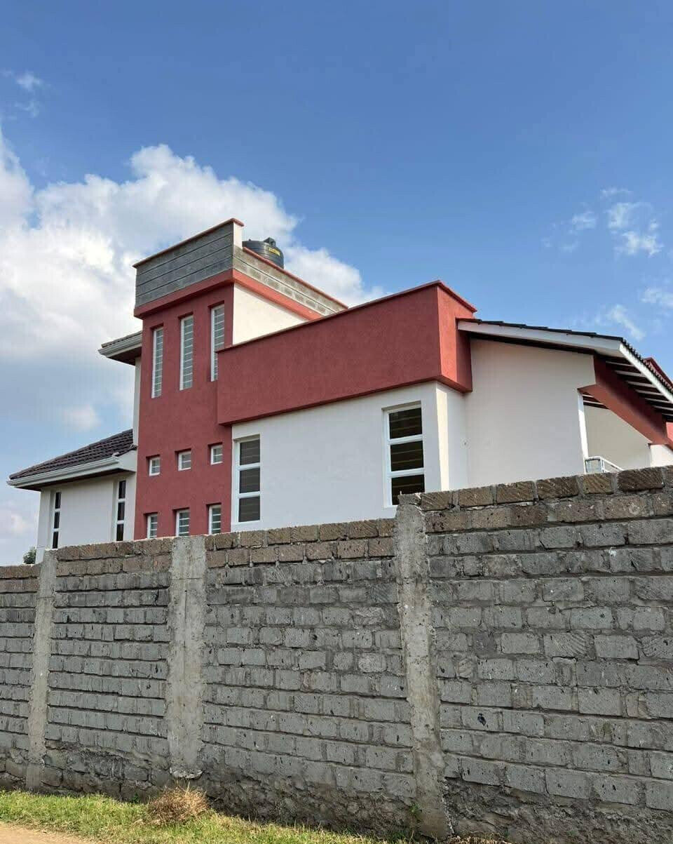 4BR Townhouse with Ngong Hills View & DSQ - Kiserian
