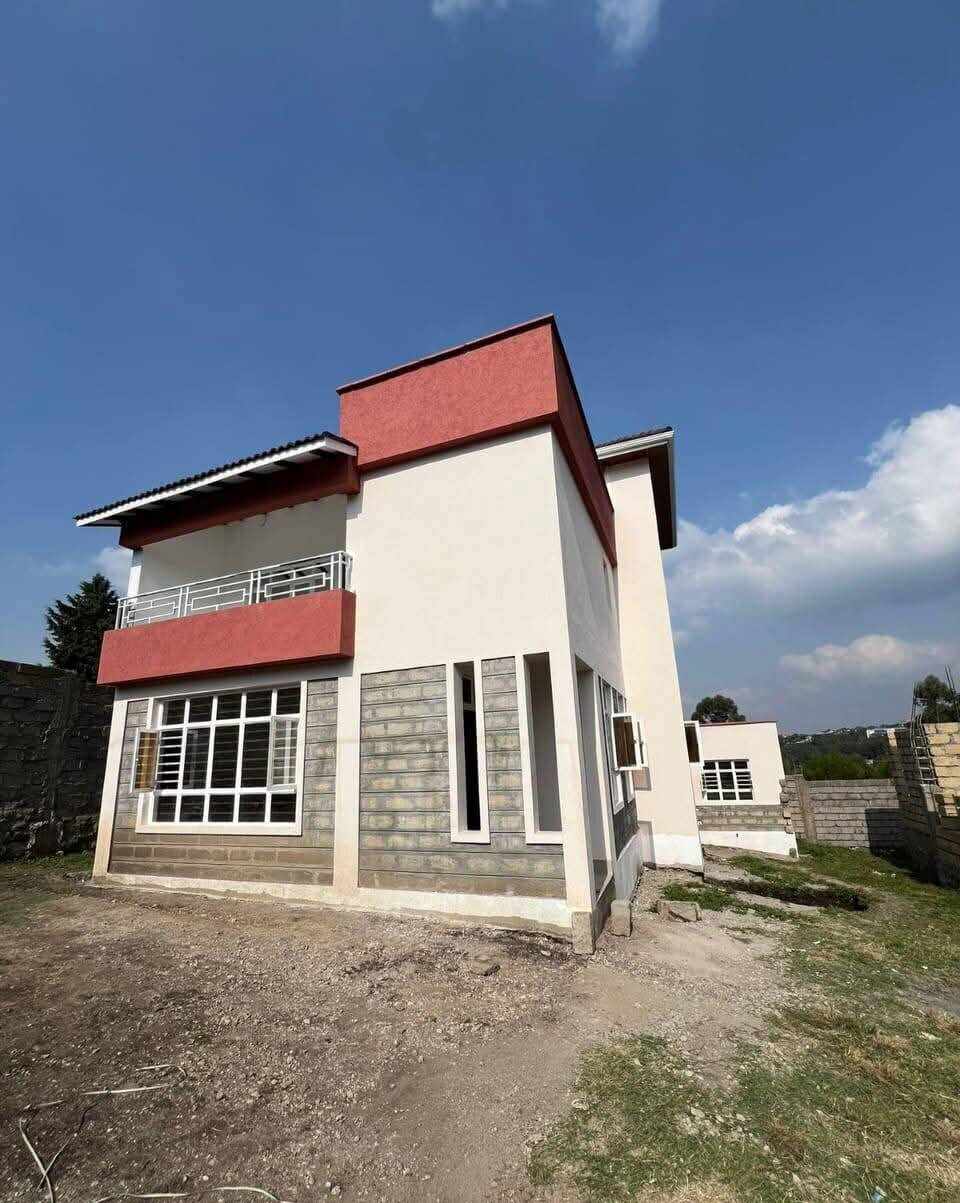 4BR Townhouse with Ngong Hills View & DSQ - Kiserian