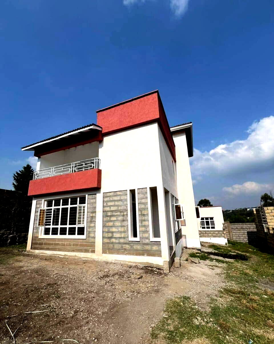 4BR Townhouse with Ngong Hills View & DSQ - Kiserian
