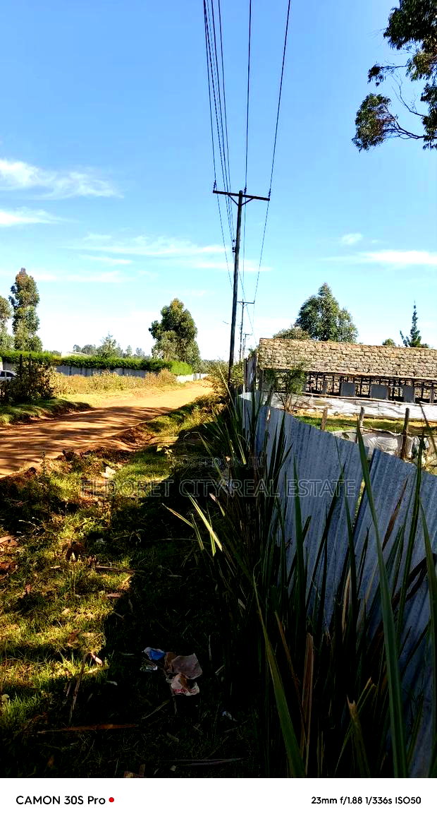 1/2 Acre Kimumu With Title Ideal for Commercial Purpose