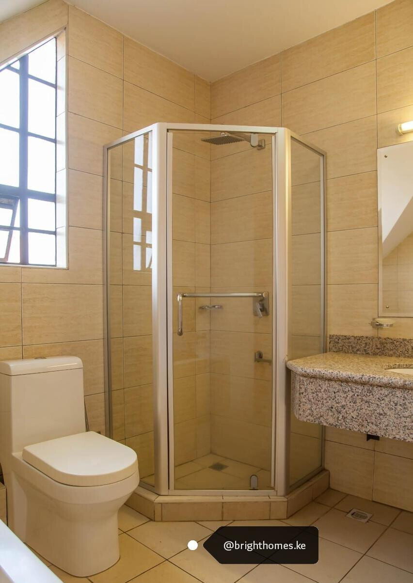 4-Ensuite Townhouse with Fireplace & Private Garden - Lavington
