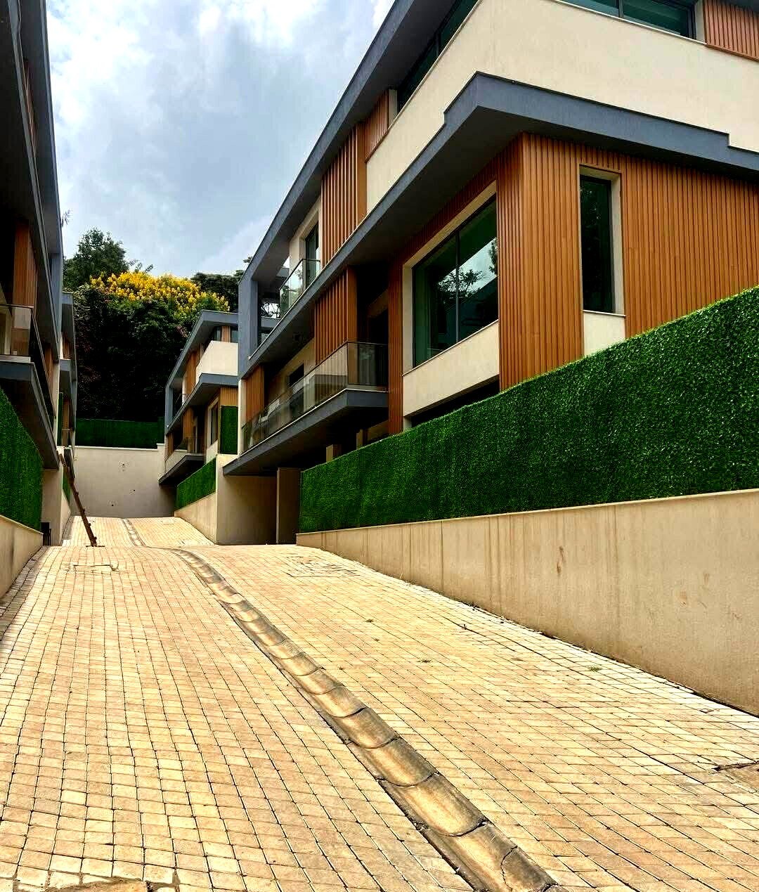 Brand New 5-Ensuite Townhouse with DSQ & Private Garden - Lavington