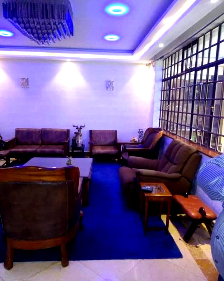 6-Bed Townhouse with Gazebo & Servant Quarter - Lavington