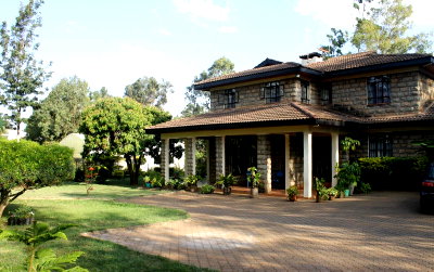 20-Year-Old 6-Bed Townhouse on 1-Acre Corner Plot – Hardy, Karen