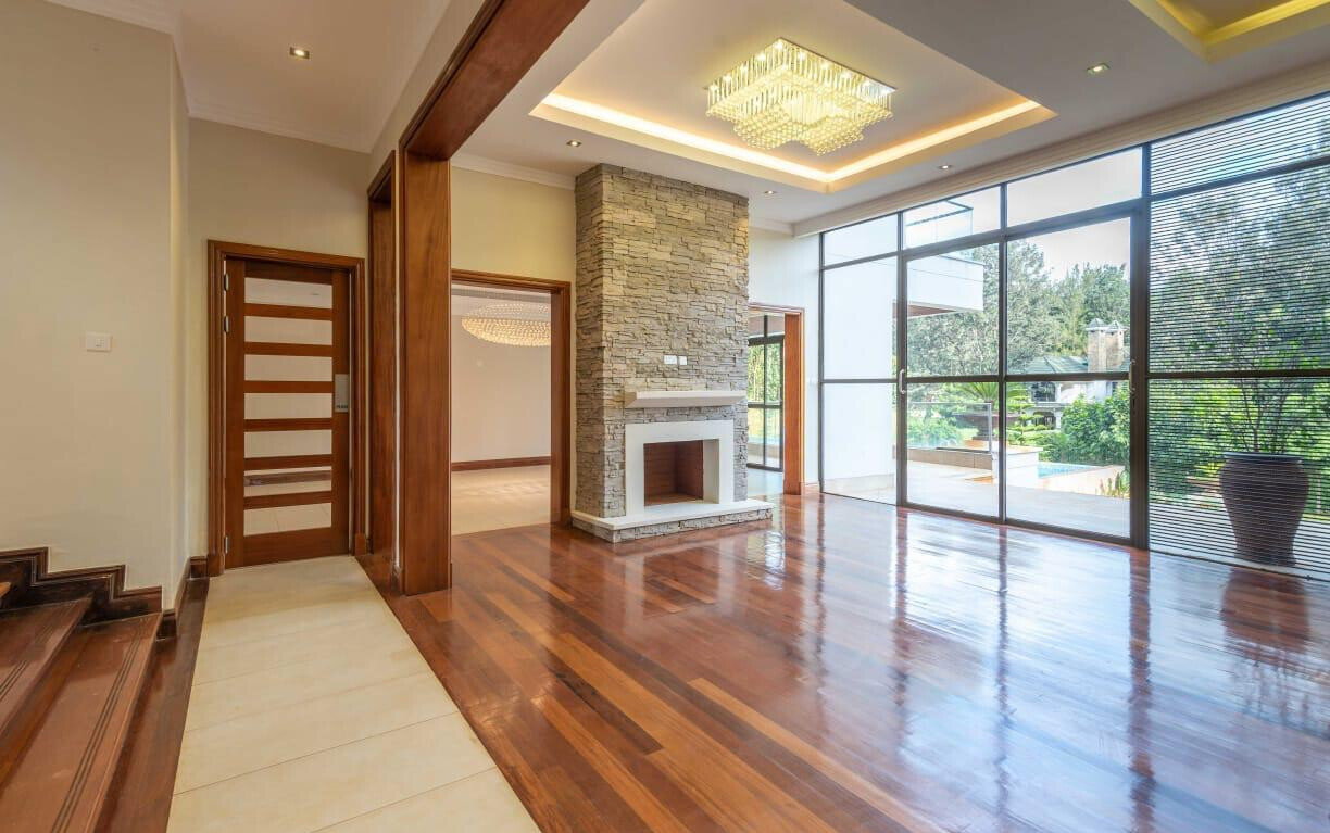 5-Ensuite Villa with DSQ & Shared Gym – Karen