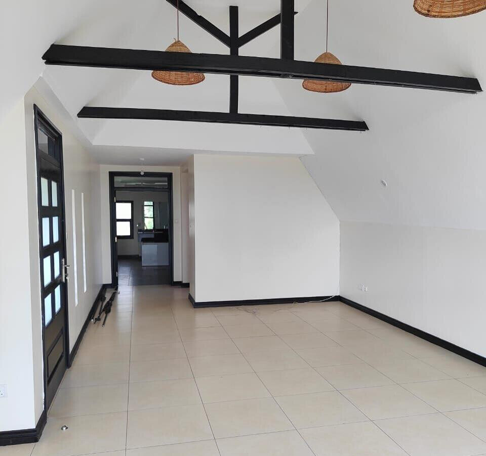 5-Ensuite Villa with Man-Made Dam & Clubhouse – Karen Gated Community