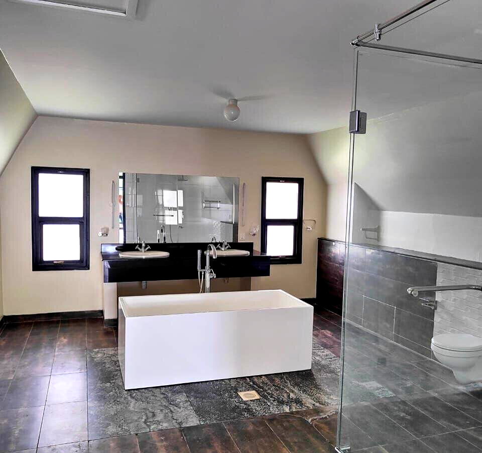 5-Ensuite Villa with Man-Made Dam & Clubhouse – Karen Gated Community