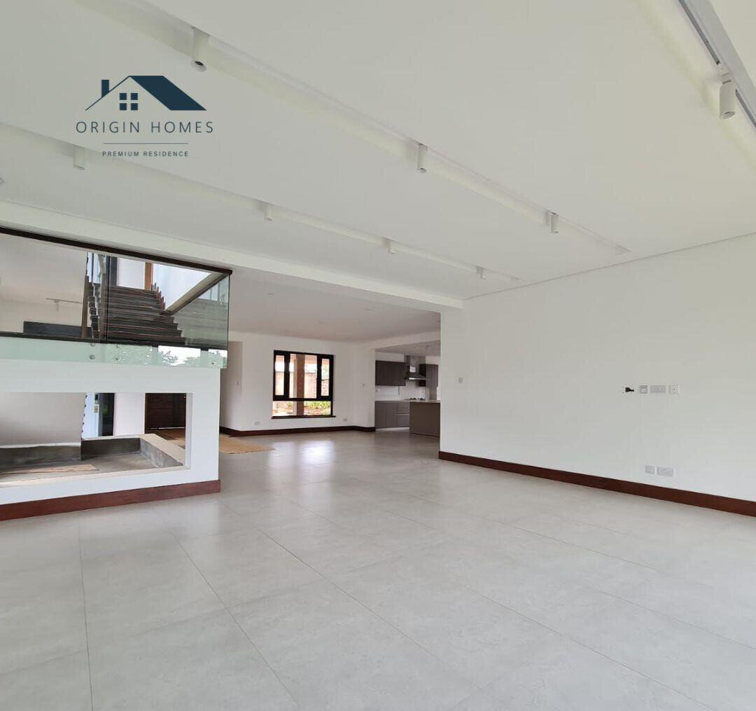 5 En-Suite Townhouse with Lift & Solar - Kitisuru