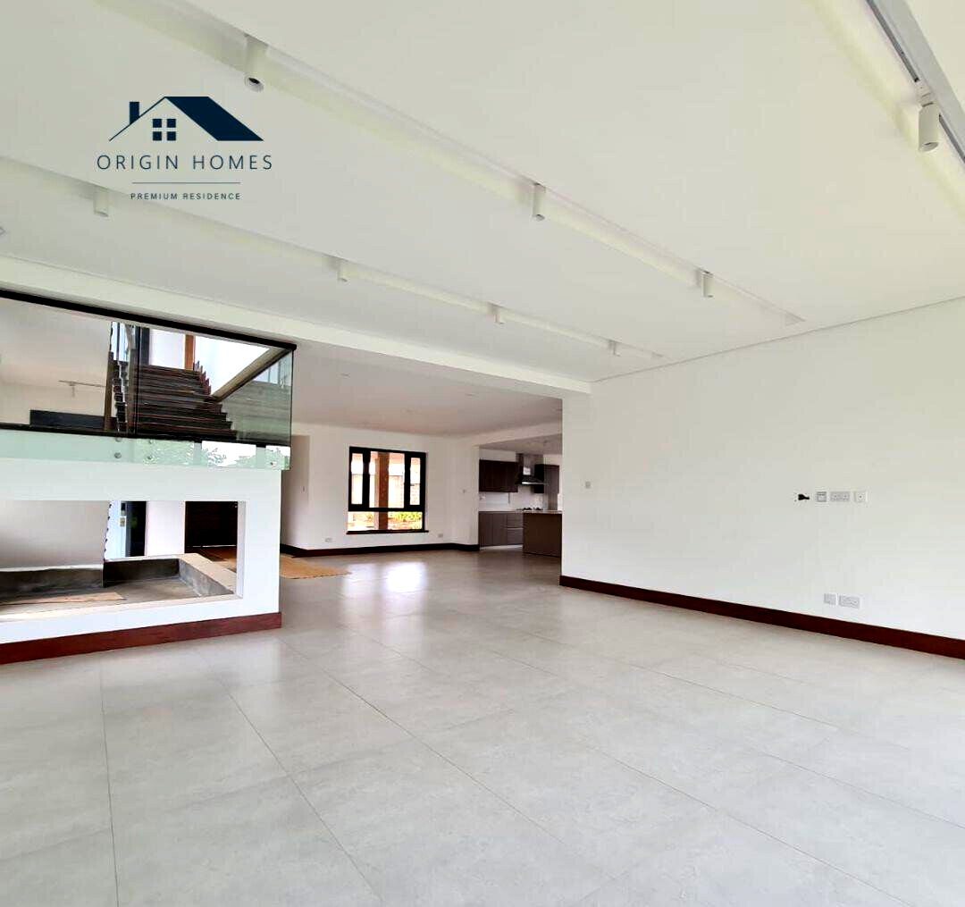 5 En-Suite Townhouse with Lift & Solar - Kitisuru