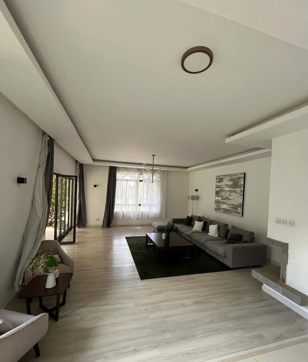 5-Ensuite Villa with Pool on Half-Acre – Karen