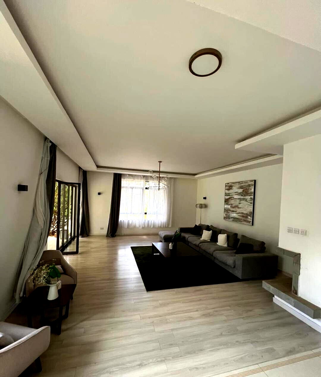 5-Ensuite Villa with Pool on Half-Acre – Karen