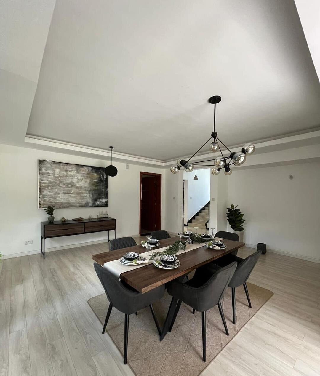 5-Ensuite Villa with Pool on Half-Acre – Karen
