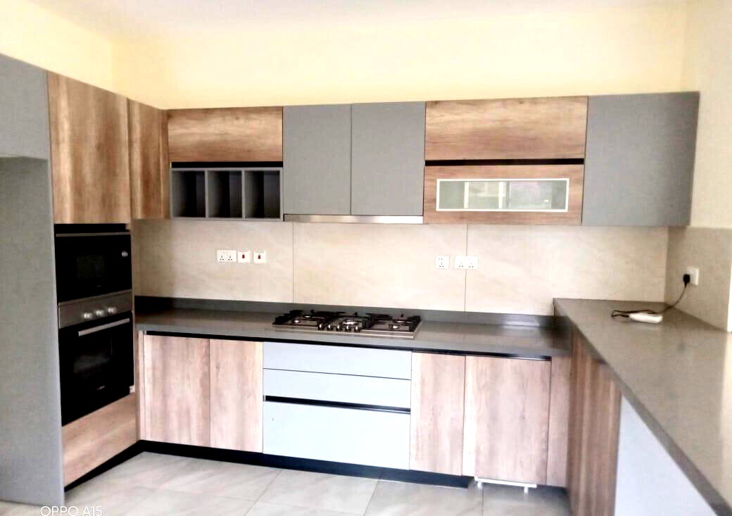 5-Ensuite Townhouse on Half-Acre in Gated Karen – KES 75M