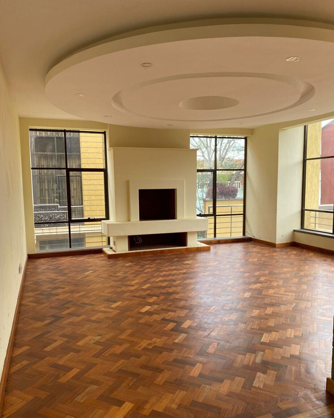 5-Bed Townhouse with DSQ in Lavington - 90M