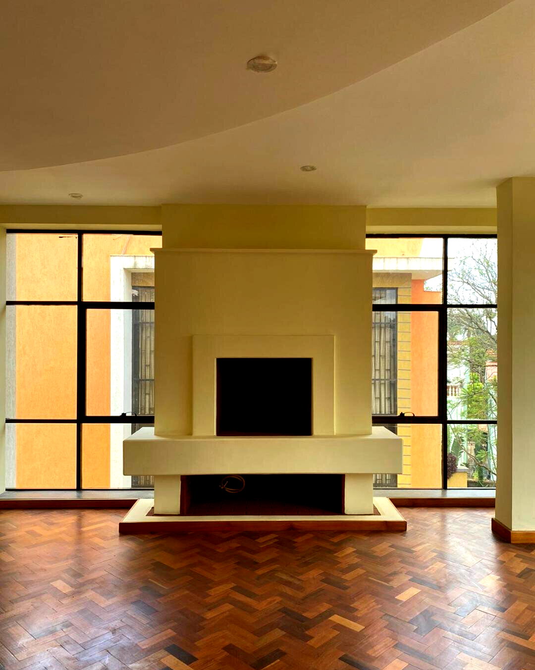 5-Bed Townhouse with DSQ in Lavington - 90M