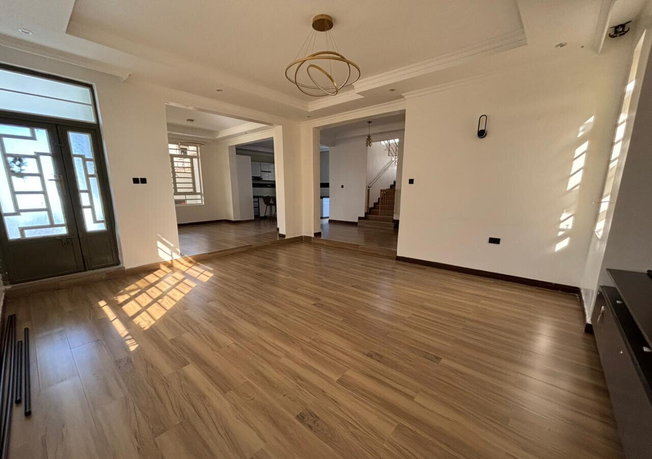 5BR Townhouse with Garden at KSh 150K