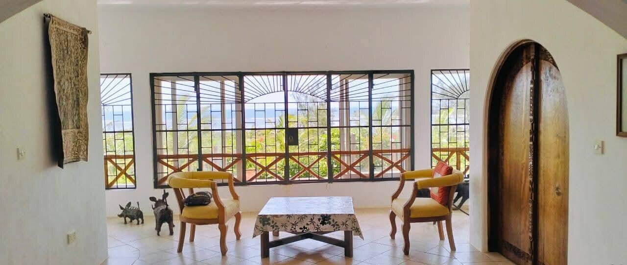 4-Bedroom Beachfront Townhouse on 4 Acres – Watamu