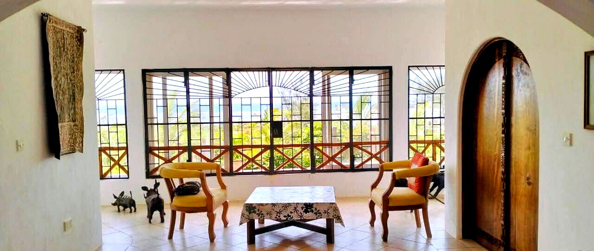4-Bedroom Beachfront Townhouse on 4 Acres – Watamu