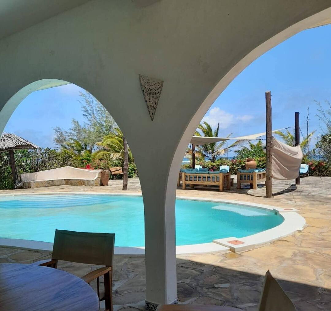 4-Bedroom Beachfront Townhouse on 4 Acres – Watamu