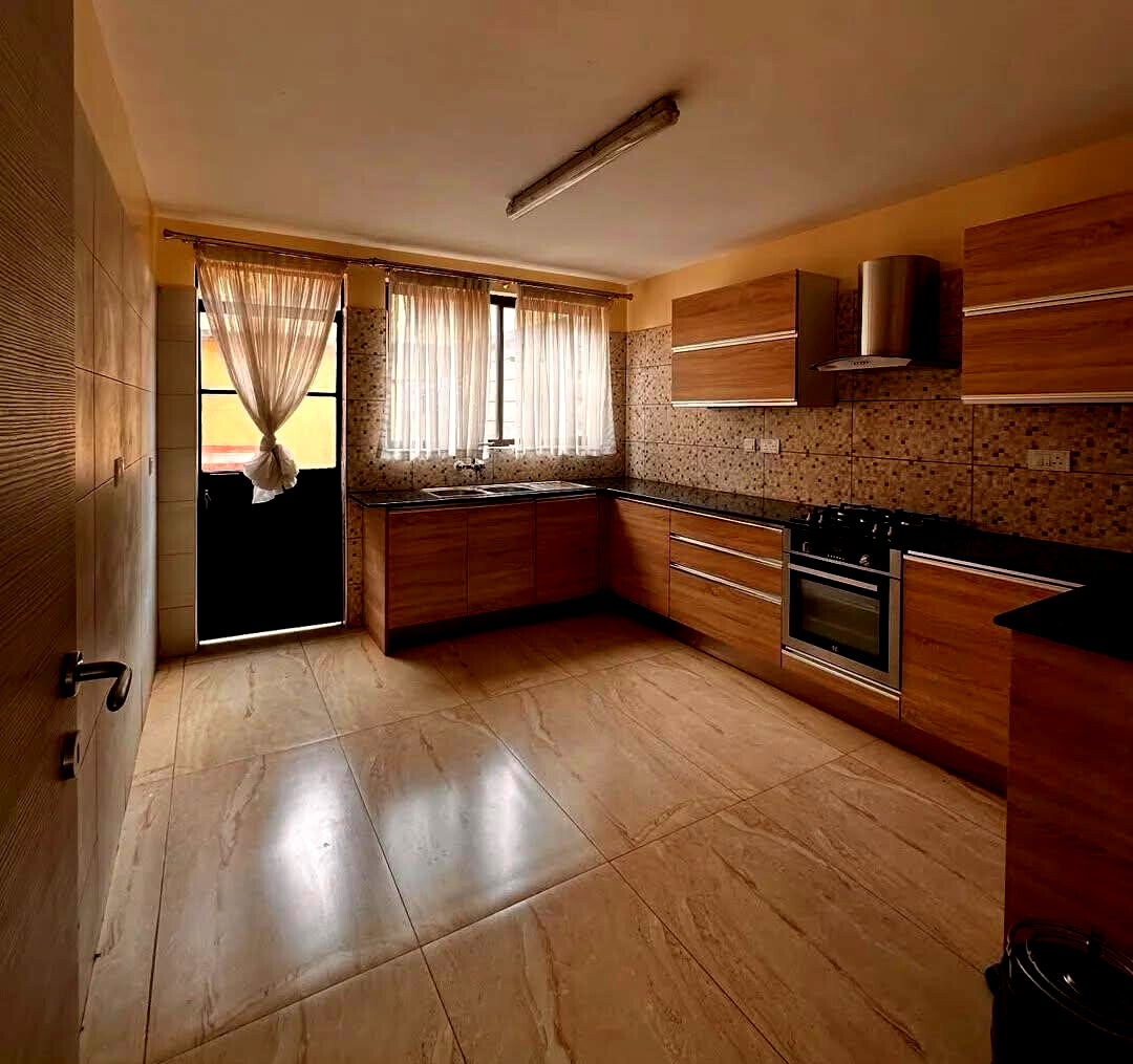 4BR Ready-to-Move-In Townhouse with Solar Heating - Syokimau