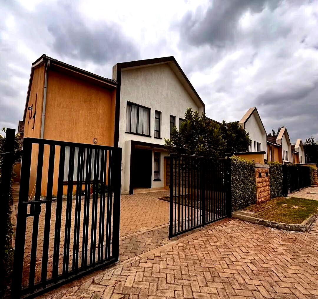 4BR Ready-to-Move-In Townhouse with Solar Heating - Syokimau