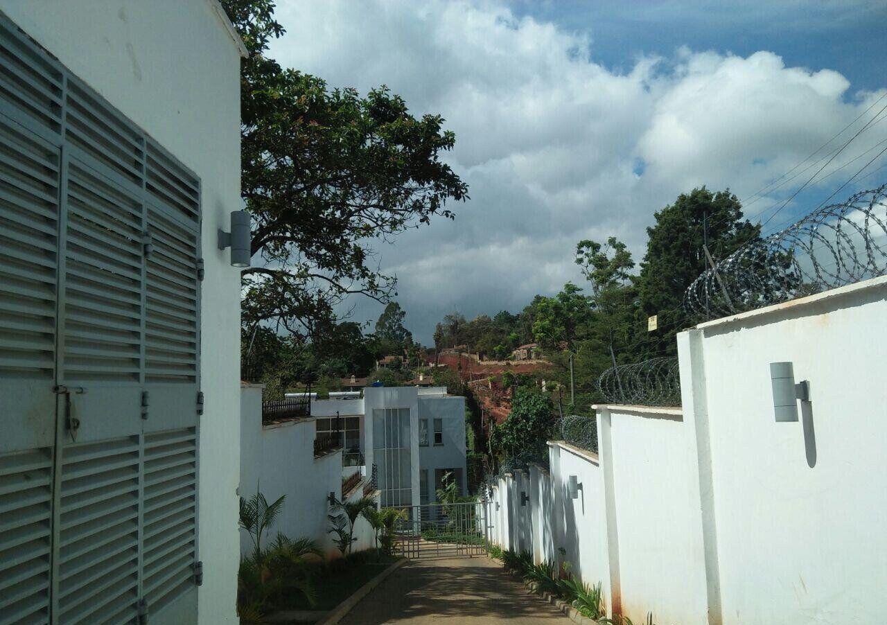 4BR Townhouse with Private Pool & DSQ Kitchen – Kyuna