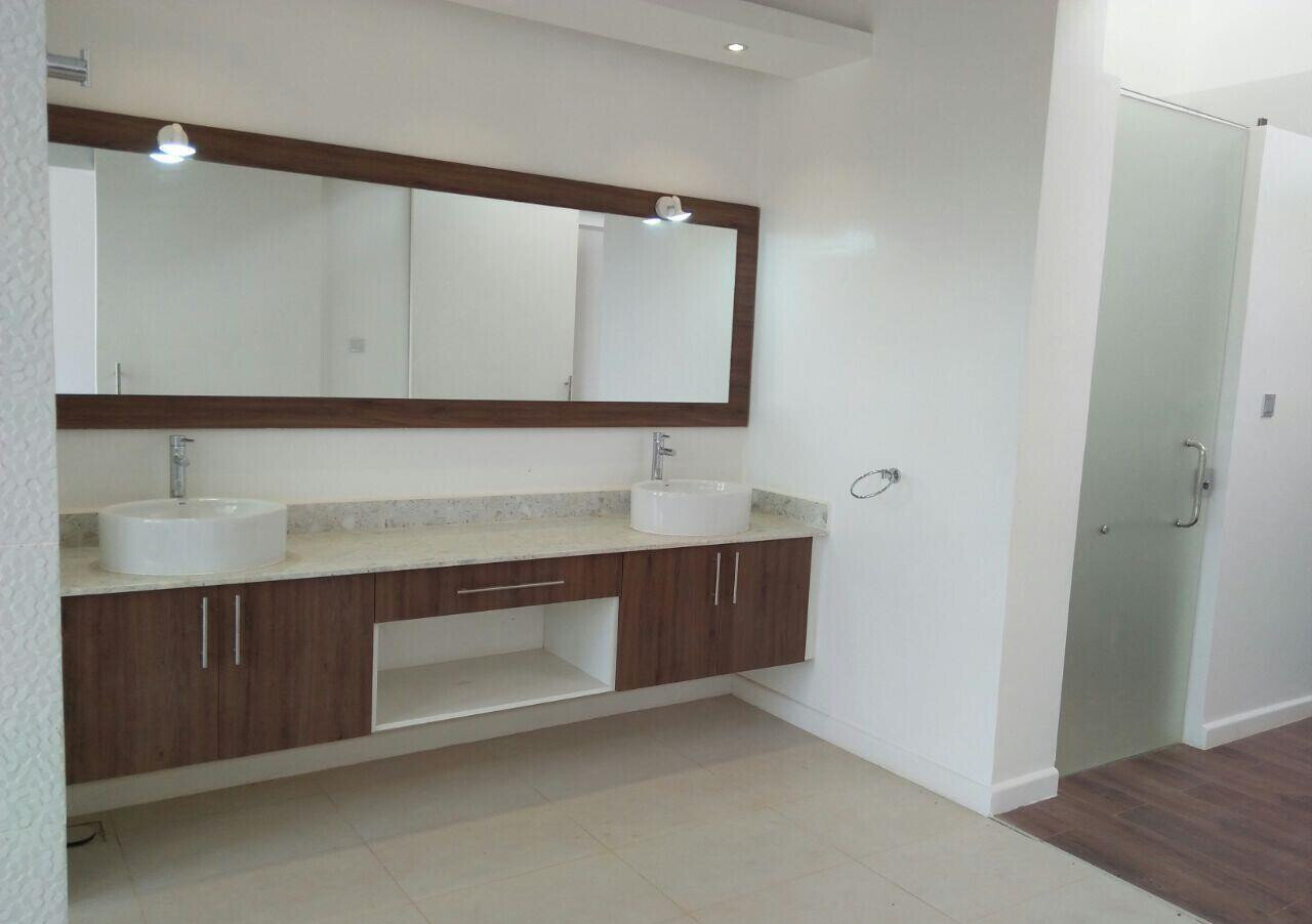 4BR Townhouse with Private Pool & DSQ Kitchen – Kyuna