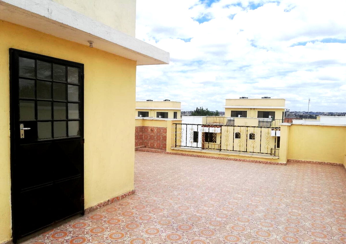 Coastal-Feel 4BR Townhouse with Rooftop Terrace - Syokimau