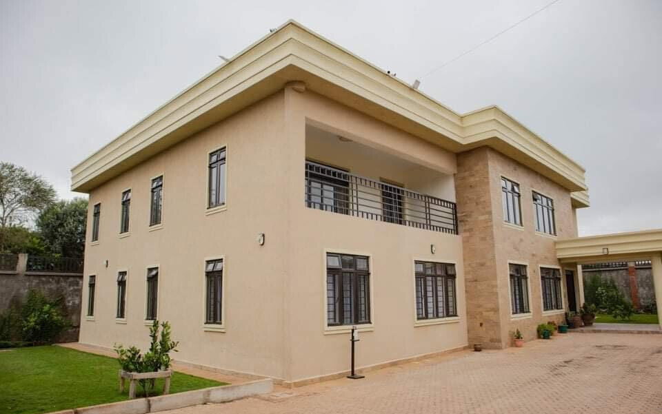 6BR Ultra-Modern Masterpiece with DSQ & Gazebo - Maasai Lodge