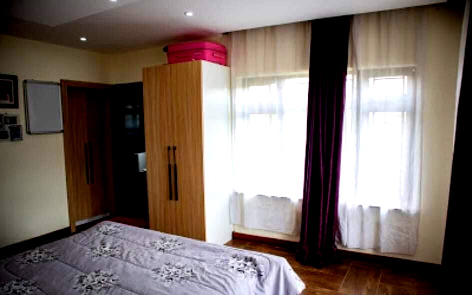 6BR Ultra-Modern Masterpiece with DSQ & Gazebo - Maasai Lodge