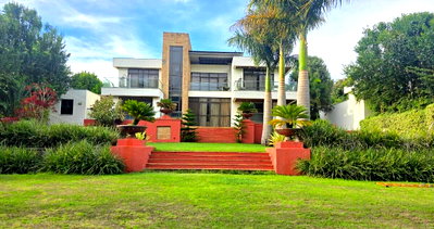 5BR Townhouse with Garden