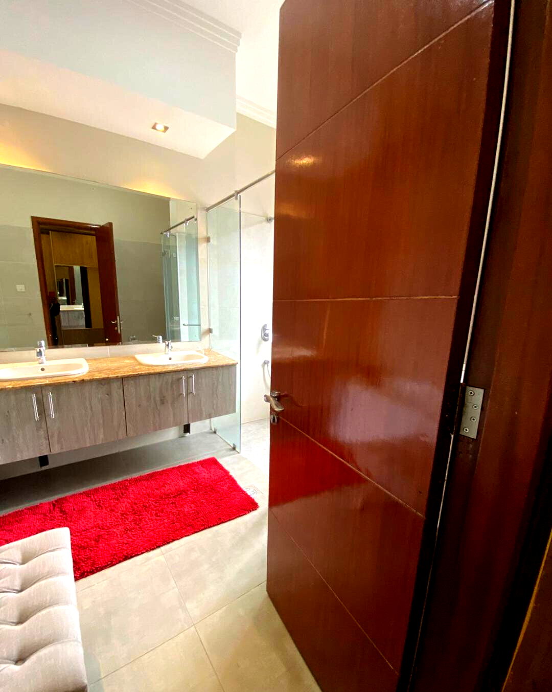 5BR Townhouse with Garden